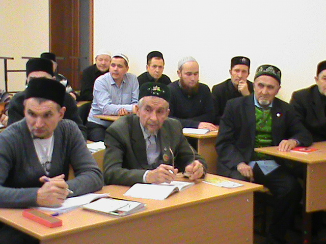 Имамам Кайбицкого и Кукморского районов рассказали о тонкостях выплаты обязательной милостыни