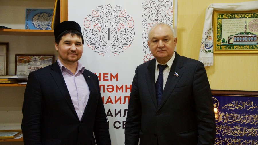 Председатель Совета Федеральной национально-культурной автономии татар посетил Казанский центр татарского шамаиля