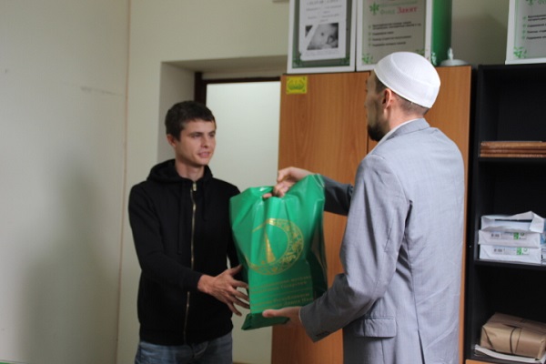 Выпускникам Нурлатского детдома оказали помощь