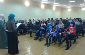 Азнакай мөслимәләре әниләр бәйрәмендә катнашты