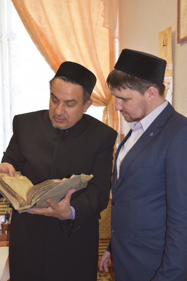 Ислам динен кабул итүгә 1000 ел исемендәге мәдрәсәдә очрашу узды