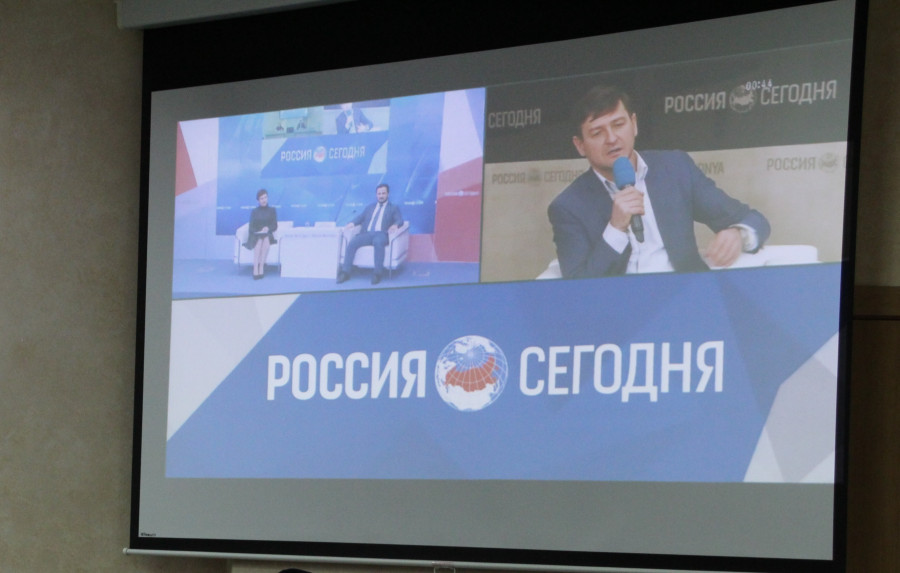 Хаҗ сәфәренә багышланган Мәскәү – Казан – Симферополь видеокүпер режимындагы матбугат конференциясе була