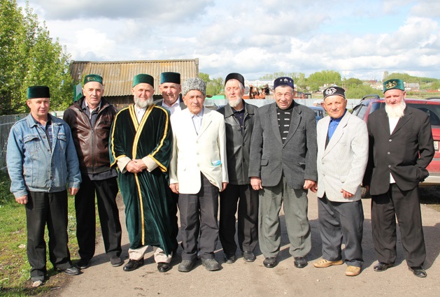 Буа районы Яңа Тинчәле авылы остабикәләре уку елына йомгак ясады