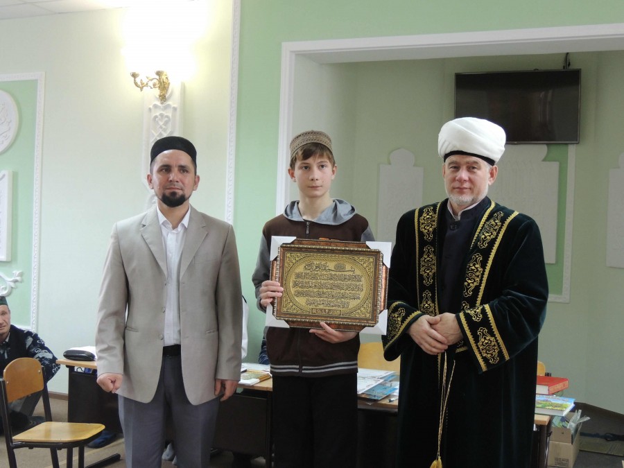 Баулыда Коръән укучы балалар көч сынашты