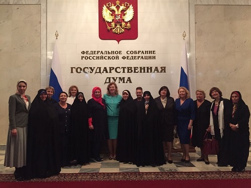 Мәскәүдә Россия мөслимәләренең гаилә һәм социомәдәни өлкәләрдәге роле турында сөйләделәр