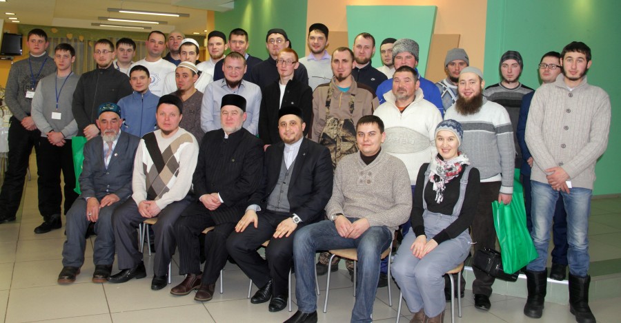 Мөселман яшьләре вәкилләре белемнәрен һәм күнекмәләрен камилләштерә