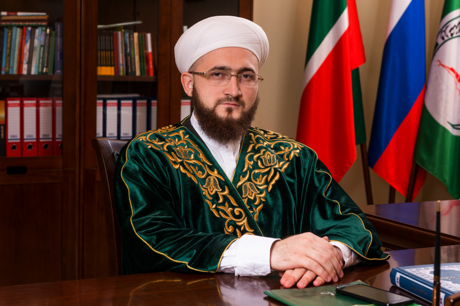 Камил Сәмигуллин татарстанлыларны бәйрәм белән котлады