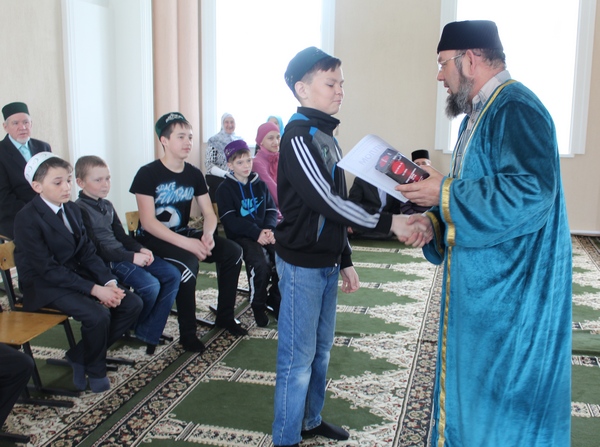 Минзәлә балалары “Бәхетле буласың килсә”бәйгесендә катнашты