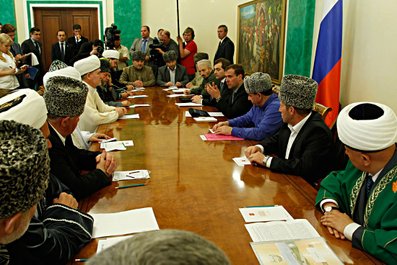 ТР мөфтие Илдус хәзрәт Фәйзов РФ президенты Д.Медведевны республикадагы дин торышы белән таныштырды