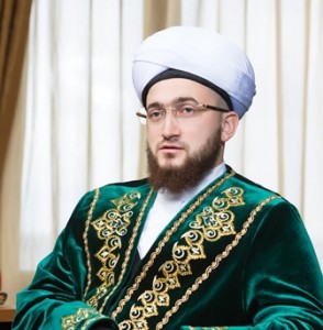 Татарстан мөфтие Камил хәзрәт Сәмигуллинның татар имамнары форумында ясаган чыгышы